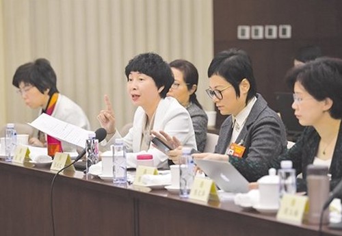 代表委員熱議鞏固擴大大氣污染治理成果：不松勁，堅決打贏藍天保衛(wèi)戰(zhàn)